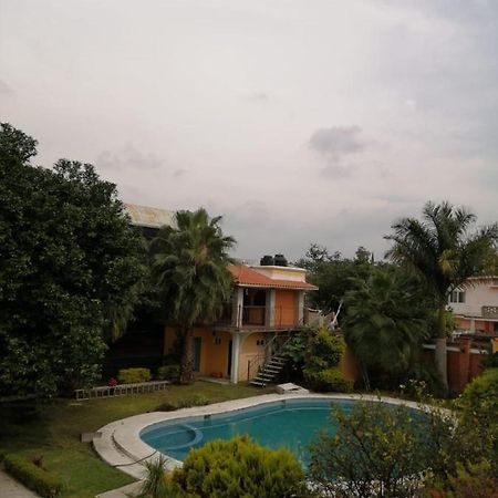 Hotel Quinta Del Descanso Cuautla  Экстерьер фото