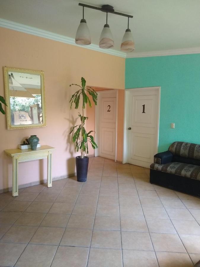 Hotel Quinta Del Descanso Cuautla  Экстерьер фото