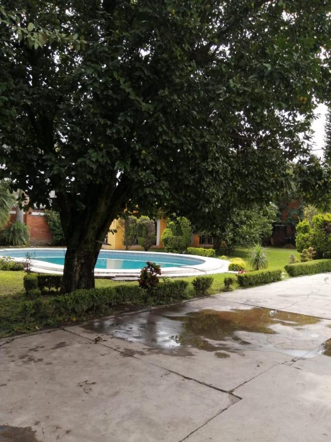 Hotel Quinta Del Descanso Cuautla  Экстерьер фото