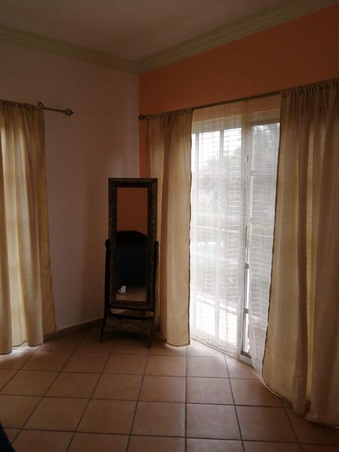 Hotel Quinta Del Descanso Cuautla  Экстерьер фото